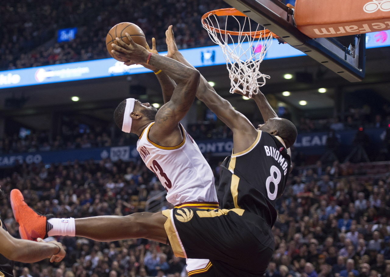 Should the Cavs trade Iman Shumpert and Channing Frye for Bismack Biyombo?