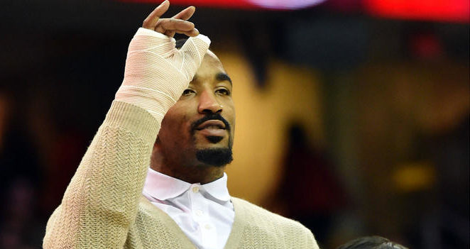 J.R. Smith almost got into it with Dion Waiters after final buzzer of Cavs-Heat game