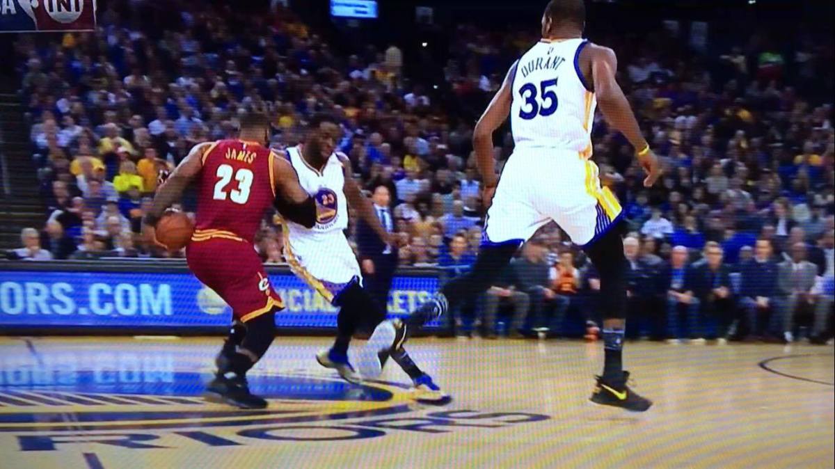 lebron draymond hard foul