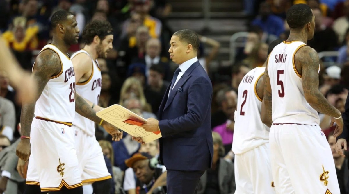 Tyronn Lue Cavs Workout