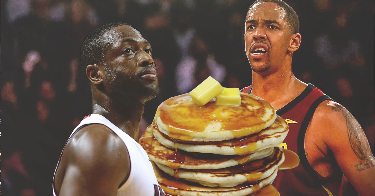 Dwyane Wade gives Channing Frye advice on the best pancakes in Cleveland