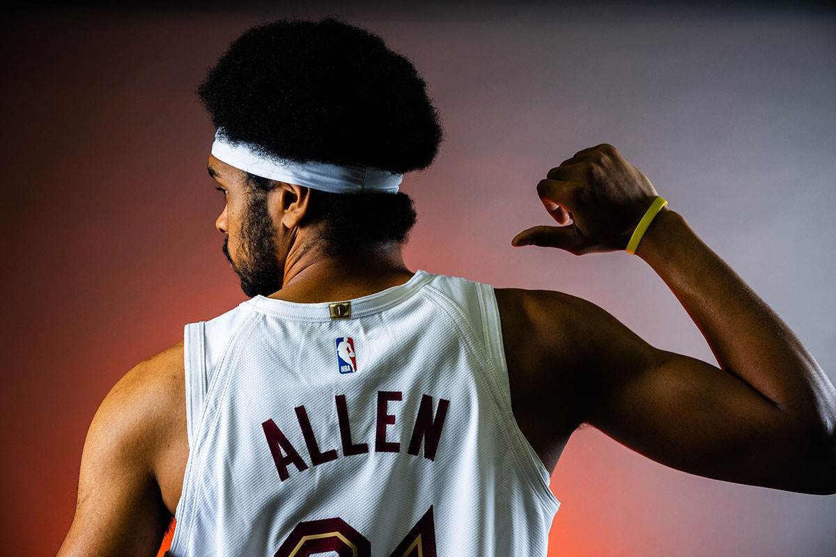 Cleveland Cavaliers center Jarrett Allen (31) poses for a photo during media day at Rocket Mortgage FieldHouse