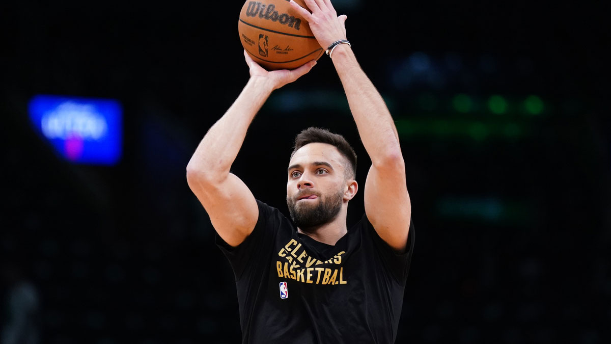 Cleveland Cavaliers guard Max Strus (1) warms up before game five of the second round for the 2024 NBA playoffs against the Boston Celtics at TD Garden. 