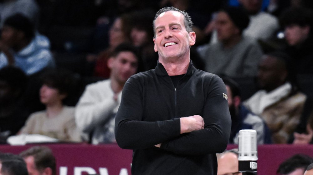 Cleveland Cavaliers head coach Kenny Atkinson during the first half against the Brooklyn Nets at Barclays Center.