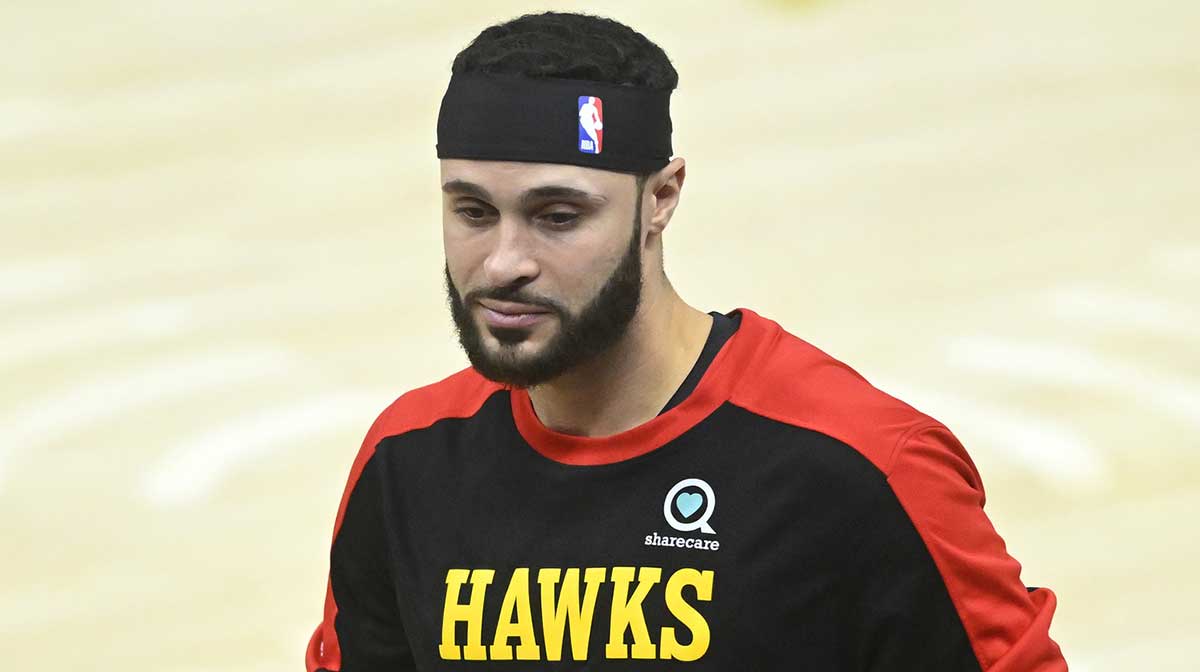 Larry Nance Jr. (22) stands on the court during a timeout in the fourth quarter against the Cleveland Cavaliers at Rocket Mortgage FieldHouse
