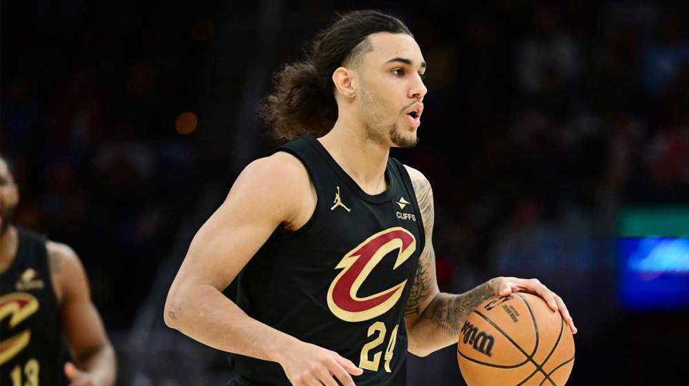 Cleveland Cavaliers forward Jaylon Tyson (24) brings the ball up court during the second half against the New York Knicks at Rocket Arena.