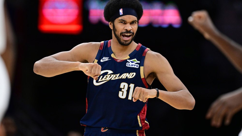 Cleveland Cavaliers center Jarrett Allen (31) reacts after the Houston Rockets were called for a three second violation during the second half at Rocket Arena.