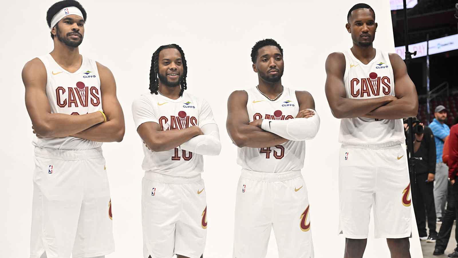 Cavs rumors: Roster blow-up not expected this season, but keep an eye on the summer