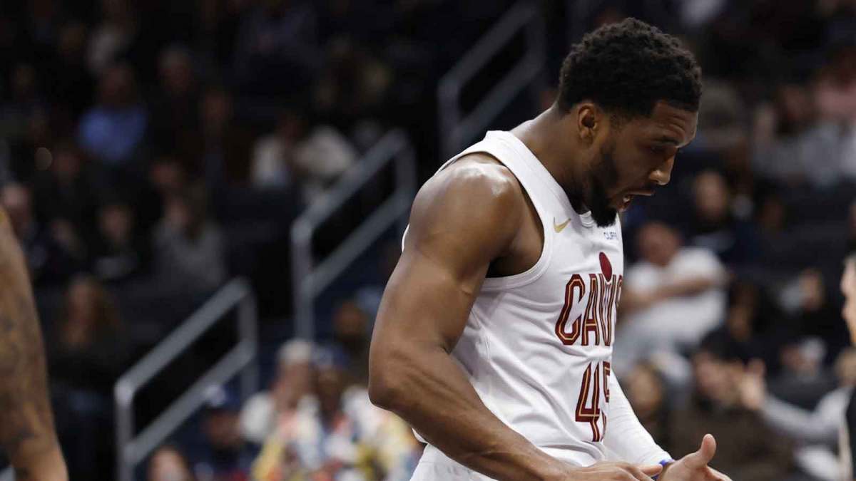 Cavs guard Donovan Mitchell (45) reacts
