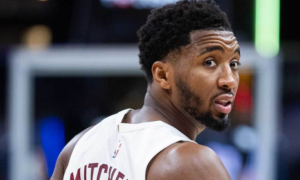 Cleveland Cavaliers guard Donovan Mitchell (45) in the second half against the Indiana Pacers at Gainbridge Fieldhouse