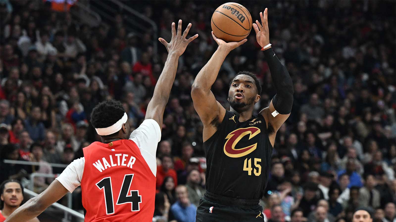 Donovan Mitchell, Cavs collapse in epic fashion to lose Game 4 vs. Raptors
