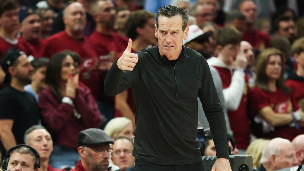 Cleveland Cavaliers head coach Kenny Atkinson reacts in the second quarter against the New York Knicks during game three of the eastern conference finals for the 2026 NBA playoffs at Rocket Arena.