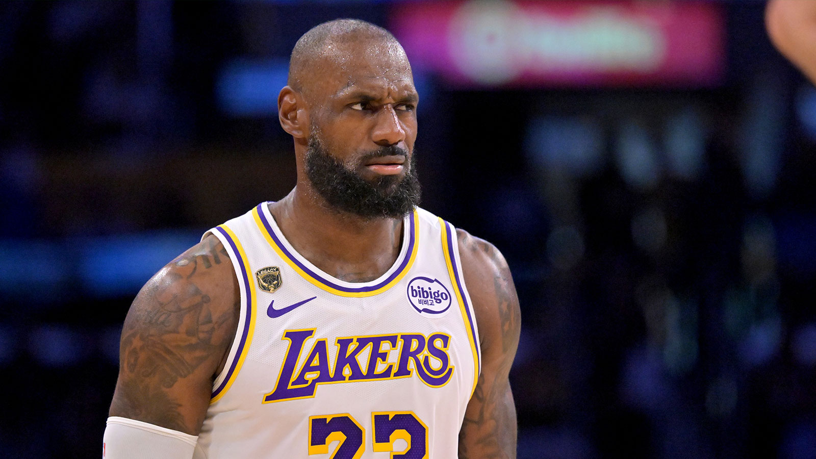 Why bringing LeBron James back home should be Cavs’ offseason priority