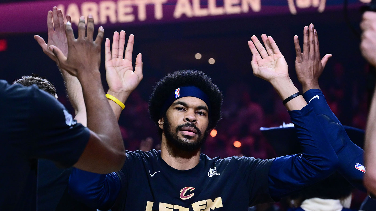 Cavs rumors: Insider makes Jarrett Allen trade prediction if LeBron James signs