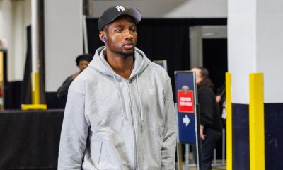 Golden State Warriors forward Jonathan Kuminga (00) arrives at the arena before the game against the New Orleans Pelicans at Smoothie King Center.